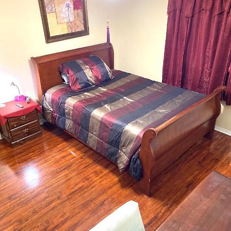 Homestay Carrollton Buitenkant foto